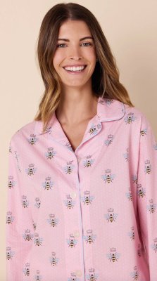 The Cat's Pajamas Women's Queen Bee Luxe Pima Cotton Classic Pajama Set in Pink