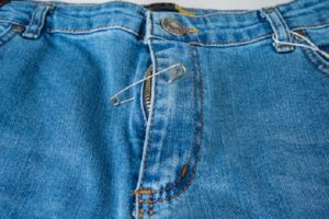 jeans with pin