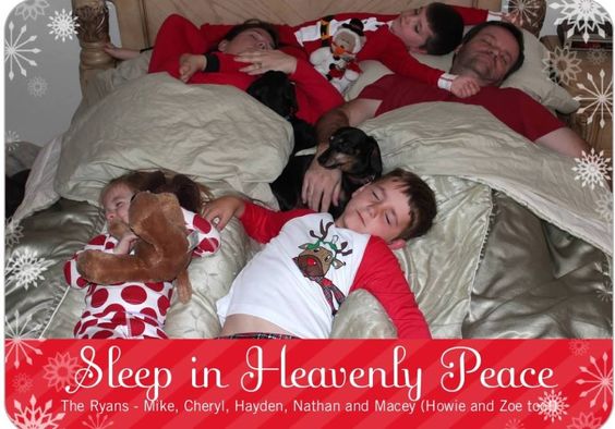 Funny Family Holiday Photo Ideas