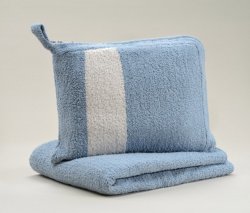 Kashwére Blue/Malt Travel Blanket