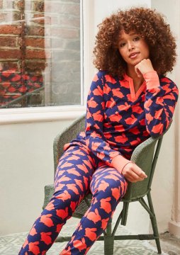 Anorak Women's Kissing Rabbits Cotton Jersey Pajama Set