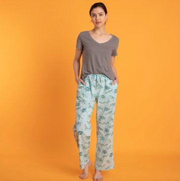 Mahogany Women's Turtle Cotton Pajama Pant in a Bag