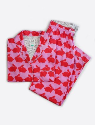 Anorak Women's Kissing Rabbits Organic Cotton Classic Pajama Set in Pink