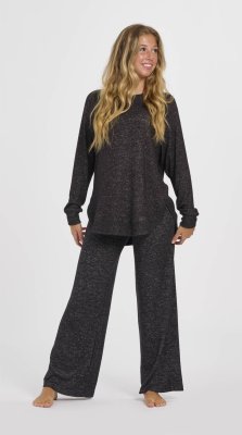 Boxercraft Women's Cuddle Oversized Crew Top in Black Heather