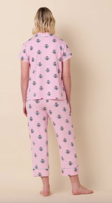 The Cat's Pajamas Women's Queen Bee Pima Knit Cotton Capri Pajama Set in Pink