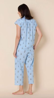 The Cat's Pajamas Women's Queen Bee Luxe Pima Cotton Capri Pajama Set in Blue