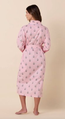 The Cat's Pajamas Women's Queen Bee Luxe Pima Cotton Shawl Collar Robe in Pink
