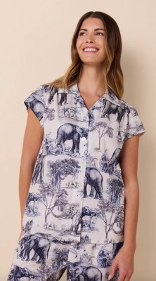 The Cat's Pajamas Women's Safari Toile Luxe Pima Cotton Capri Pajama Set in Blue